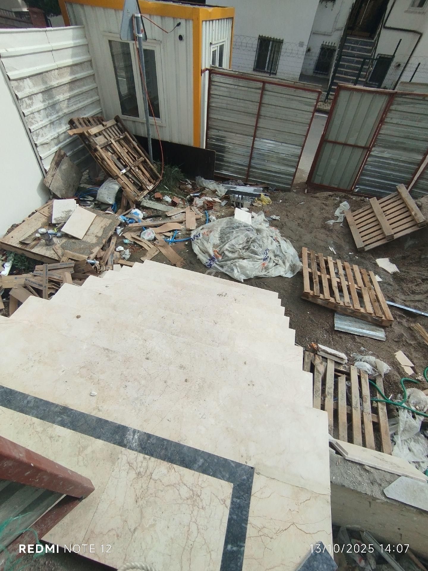 Çelik Yapı Gayrimenkul Den Ya Komple Yada Tek Tek Satılık - Görsel 10