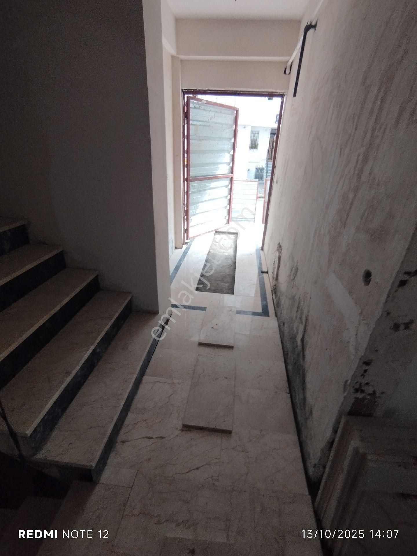 Çelik Yapı Gayrimenkul Den Ya Komple Yada Tek Tek Satılık - Görsel 17