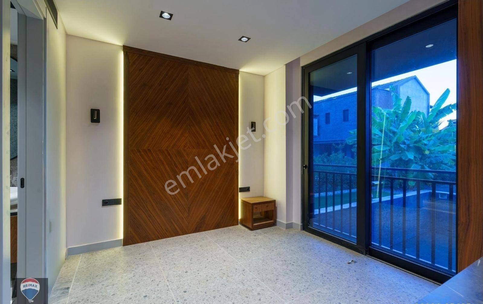 Kuşadası Avm Yanında Satılık Özel Havuzlu Villa - Görsel 26