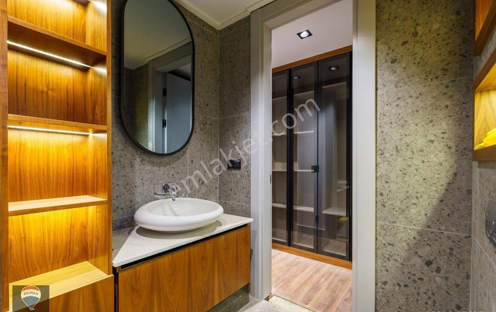 Kuşadası Avm Yanında Satılık Özel Havuzlu Villa - Görsel 8