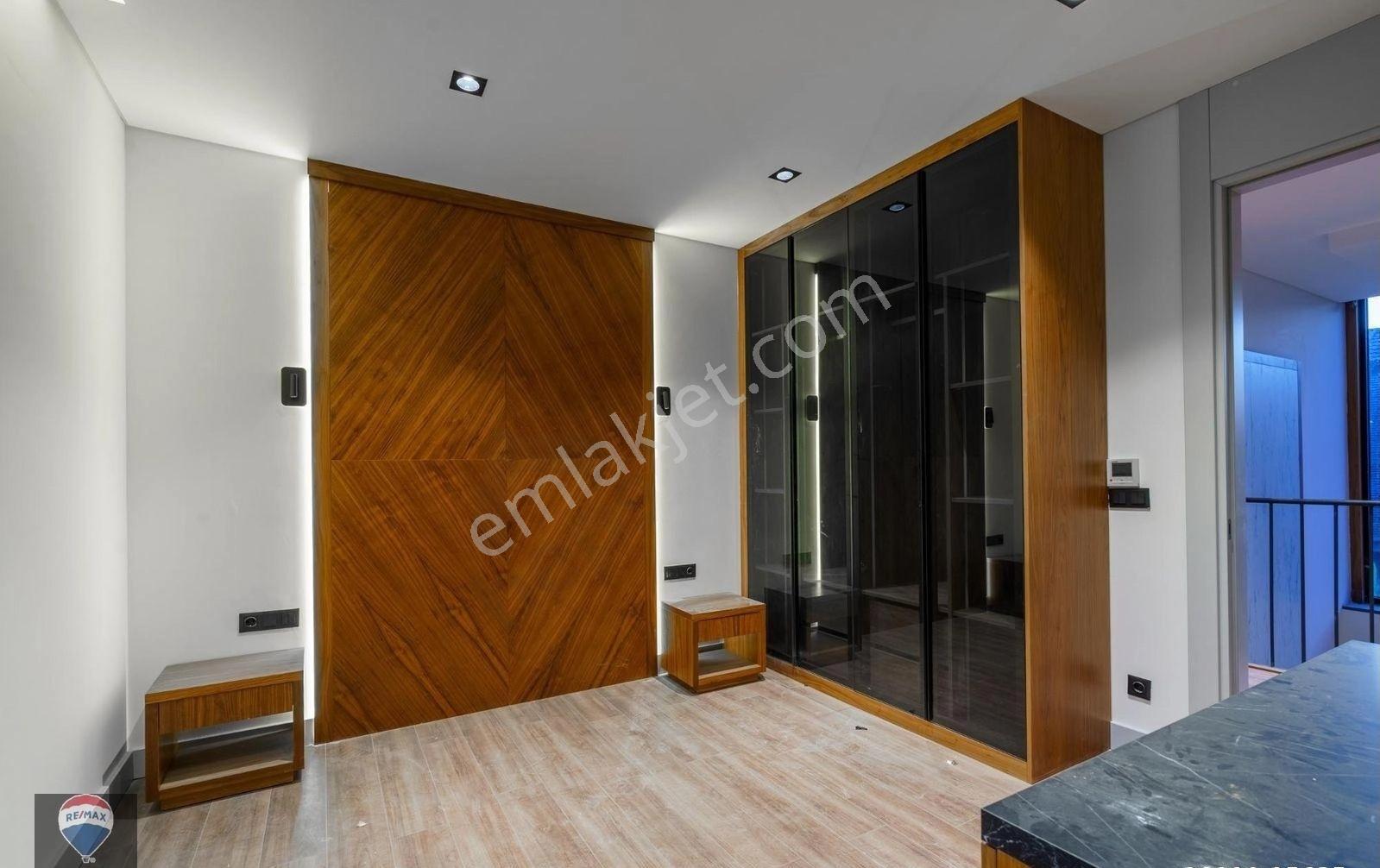 Kuşadası Avm Yanında Satılık Özel Havuzlu Villa - Görsel 32