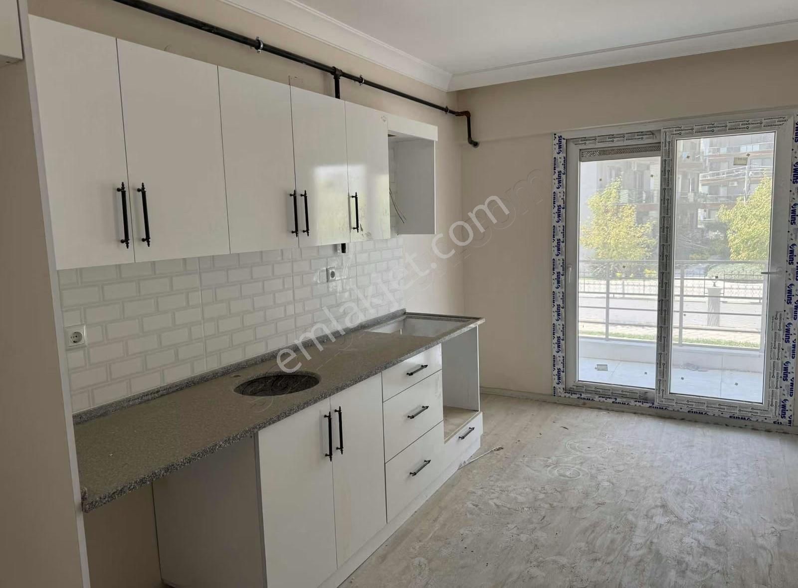 Dostlardan Gölet Prestij Yolunda Acil Satılık 3+1 - Görsel 4