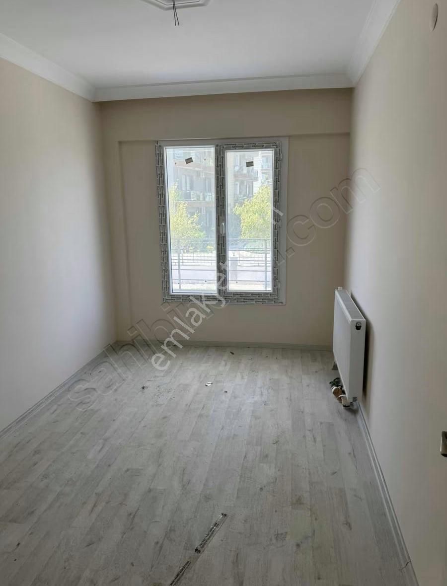 Dostlardan Gölet Prestij Yolunda Acil Satılık 3+1 - Görsel 2