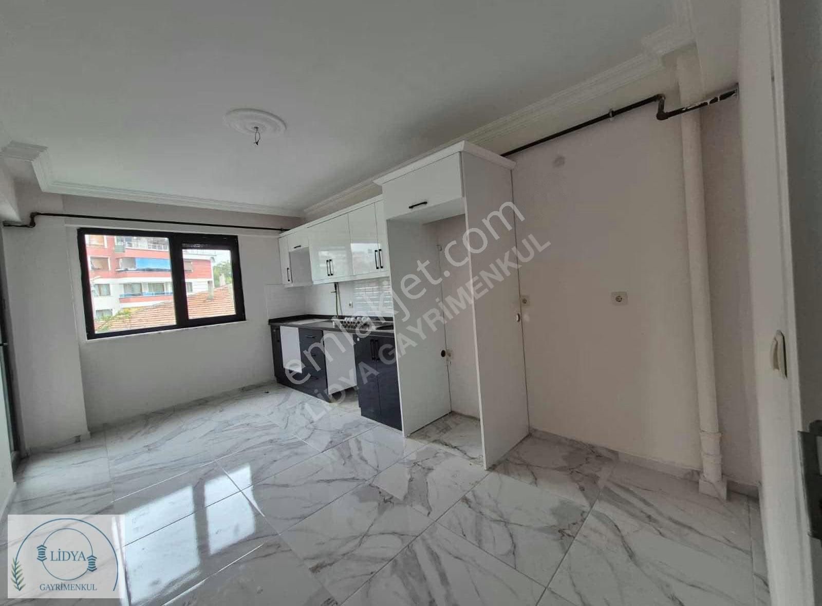 Çınarcık Merkeze 5 Dk Sıfır İskanlı Binada Ara Kat Hazır 2+1 - Görsel 34