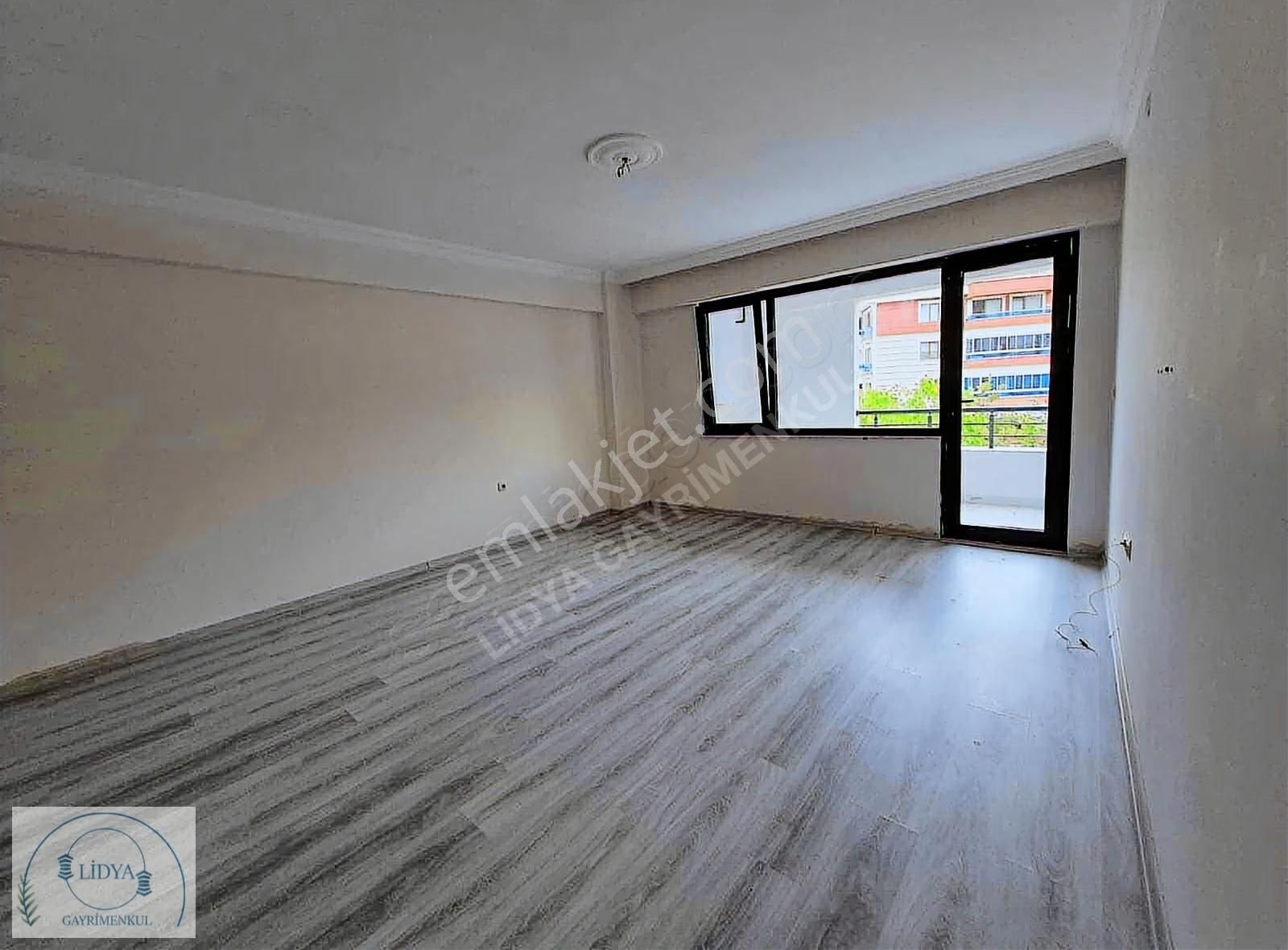 Çınarcık Merkeze 5 Dk Sıfır İskanlı Binada Ara Kat Hazır 2+1 - Görsel 25