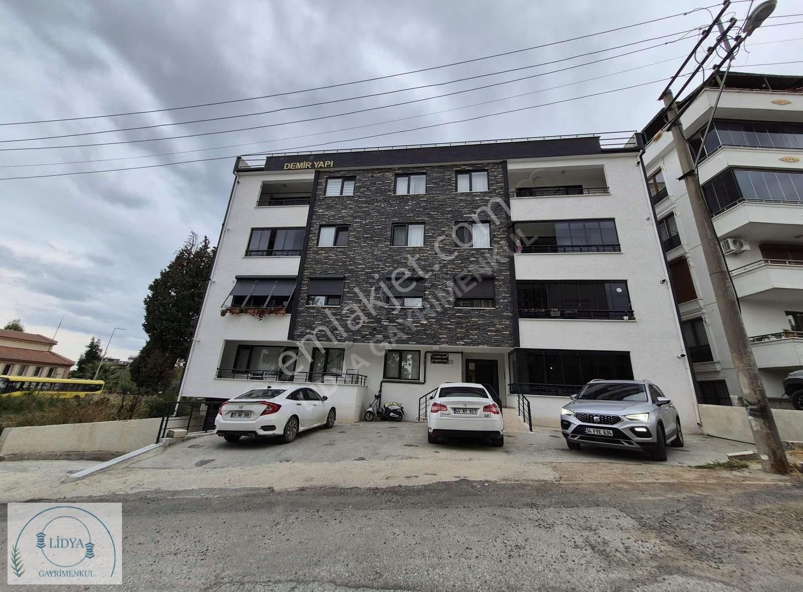 Çınarcık Merkeze 5 Dk Sıfır İskanlı Binada Ara Kat Hazır 2+1 - Görsel 24