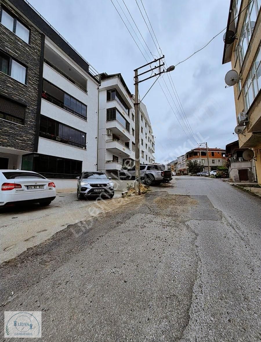 Çınarcık Merkeze 5 Dk Sıfır İskanlı Binada Ara Kat Hazır 2+1 - Görsel 10