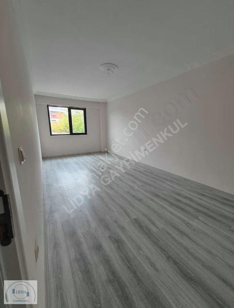 Çınarcık Merkeze 5 Dk Sıfır İskanlı Binada Ara Kat Hazır 2+1 - Görsel 18