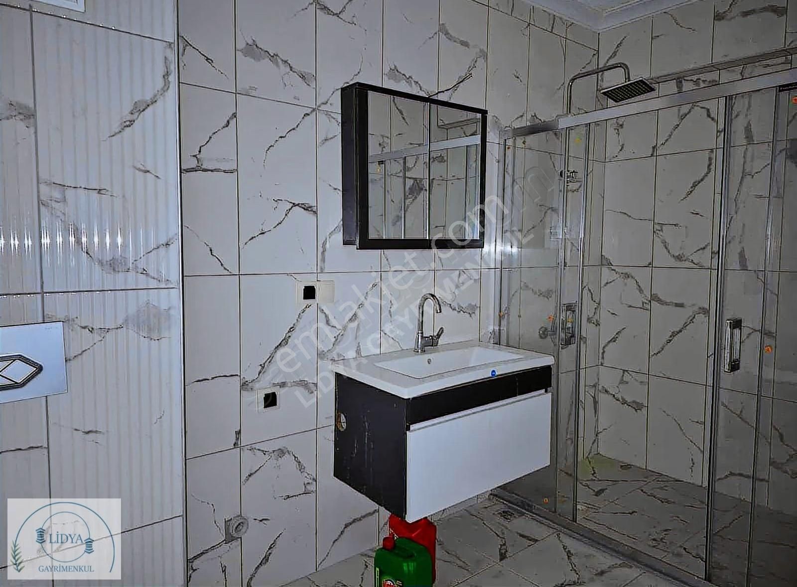 Çınarcık Merkeze 5 Dk Sıfır İskanlı Binada Ara Kat Hazır 2+1 - Görsel 32