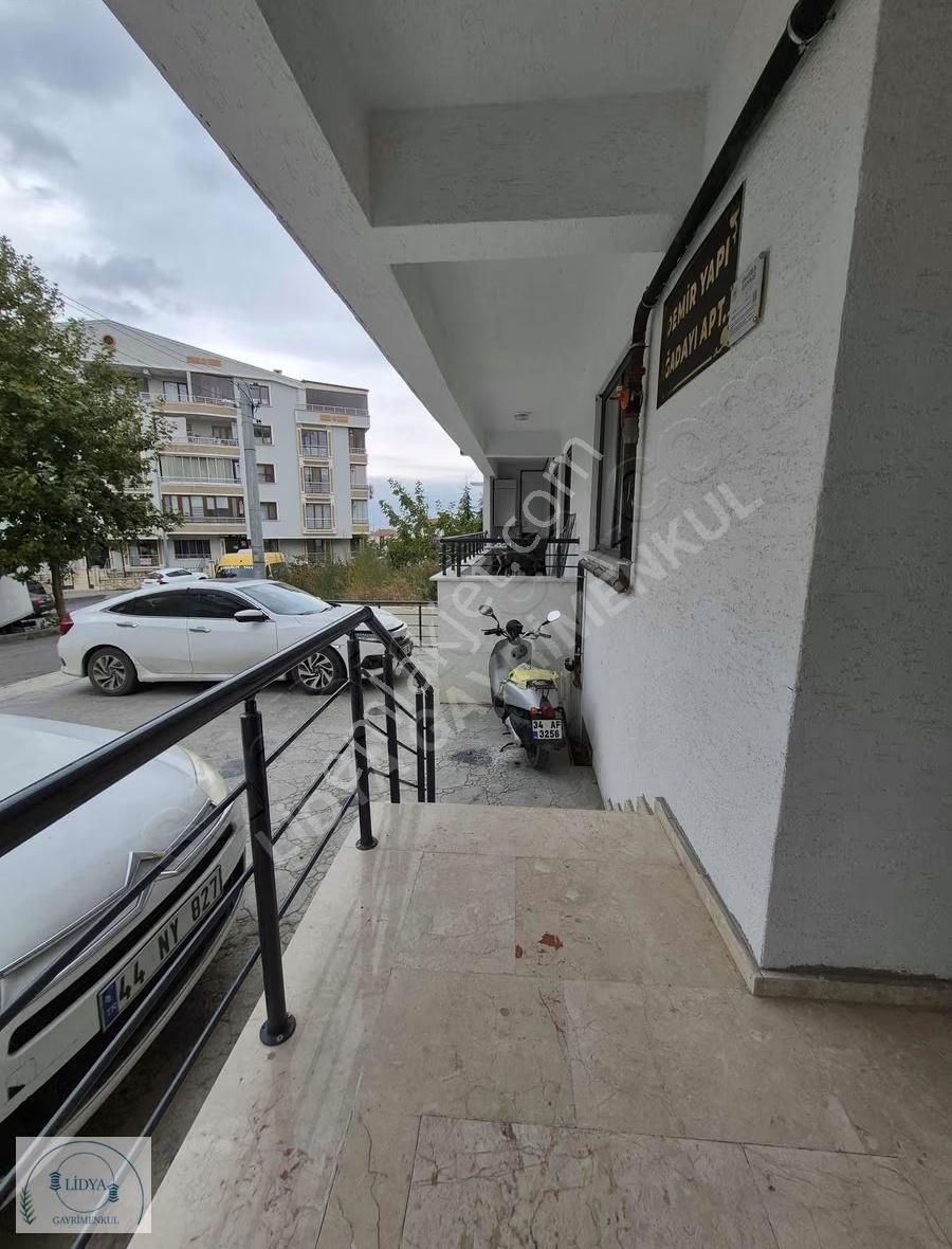 Çınarcık Merkeze 5 Dk Sıfır İskanlı Binada Ara Kat Hazır 2+1 - Görsel 9
