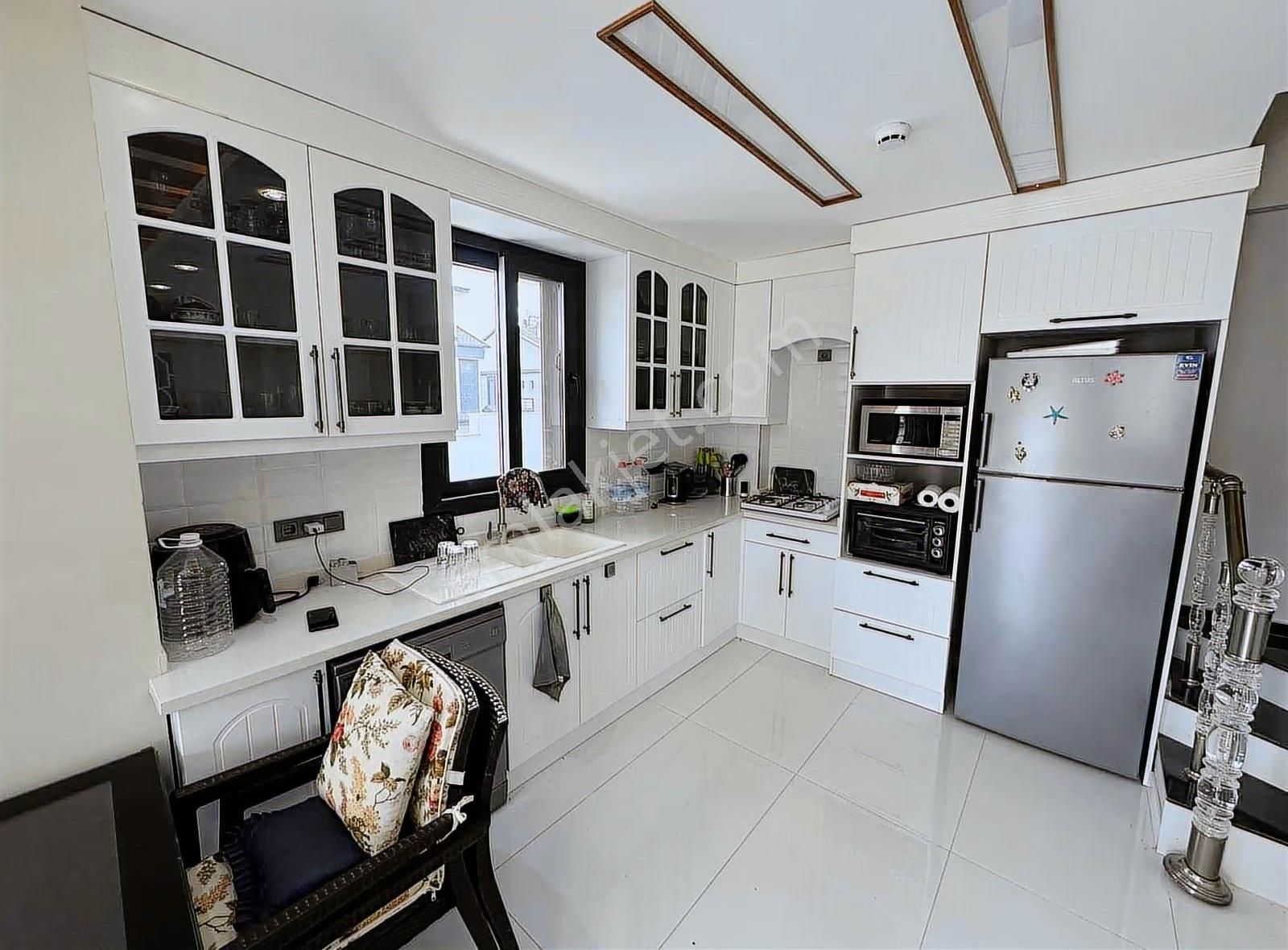 Didim'de Tam Müstakil Tadinda 3+1 Ön Cephe Villa - Görsel 21