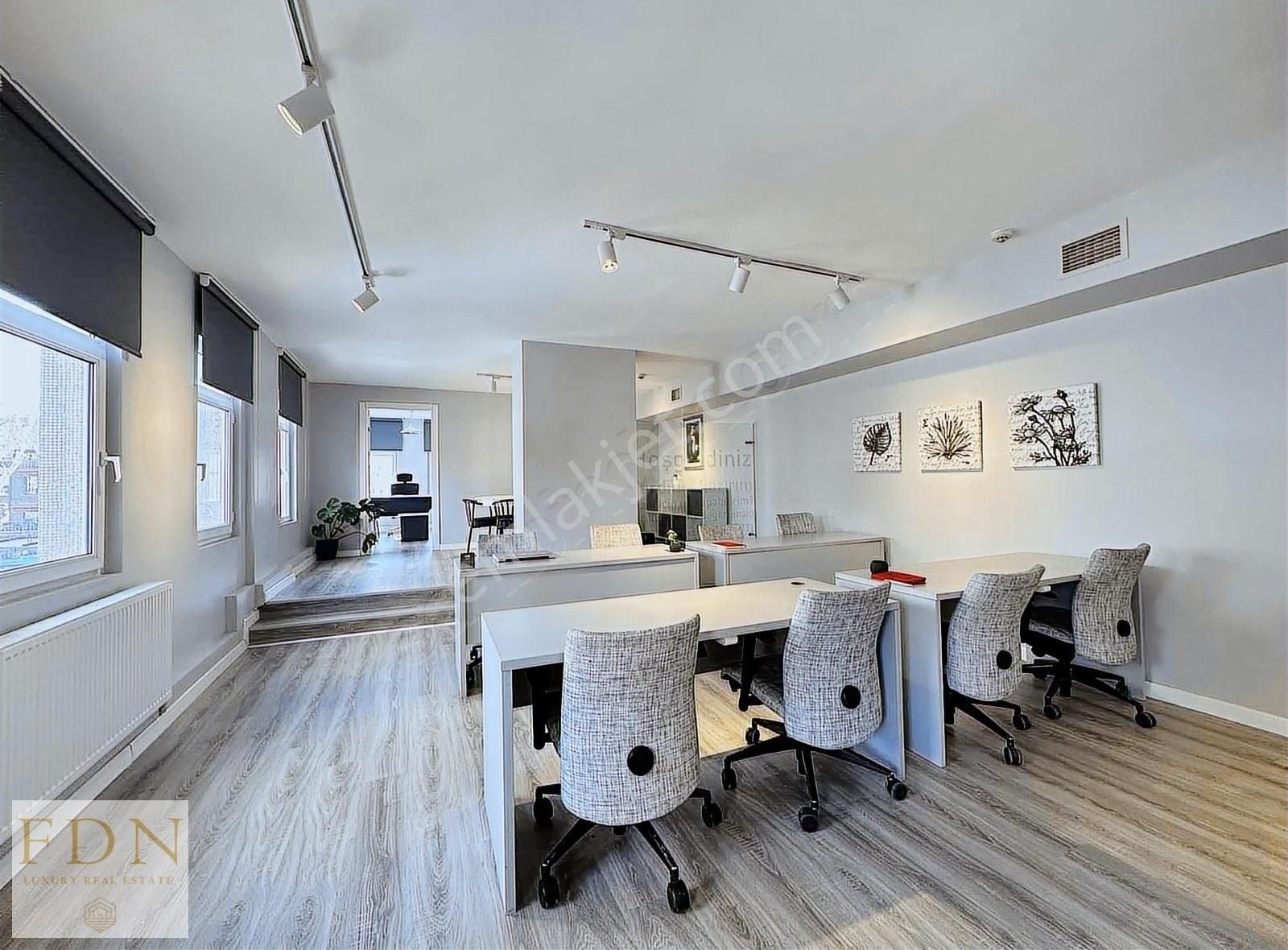 Suadiye'de Ortak Kullanım Ofis Özel - Görsel 2