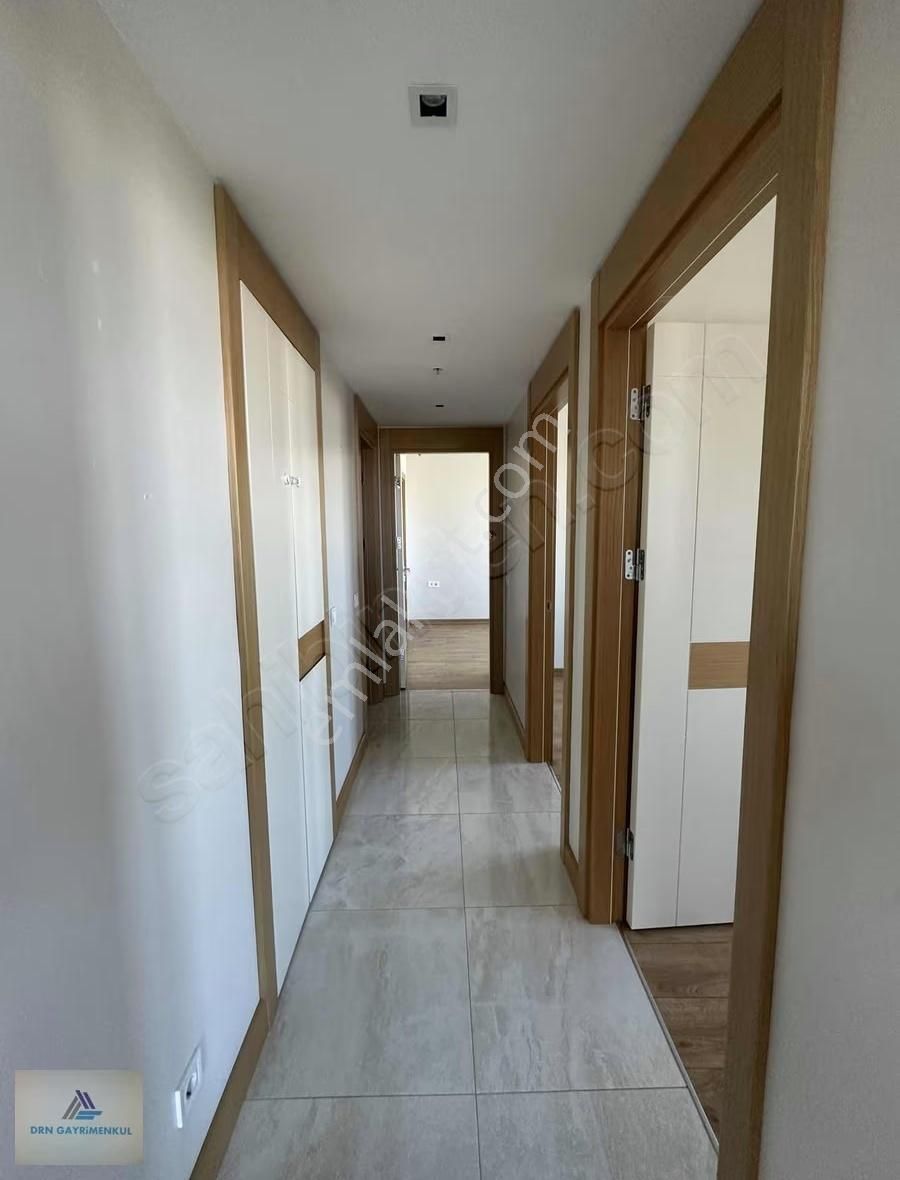 Tem Avrasya Konutları Önü Açık Boş Satılık 3+1 Daire - Görsel 2