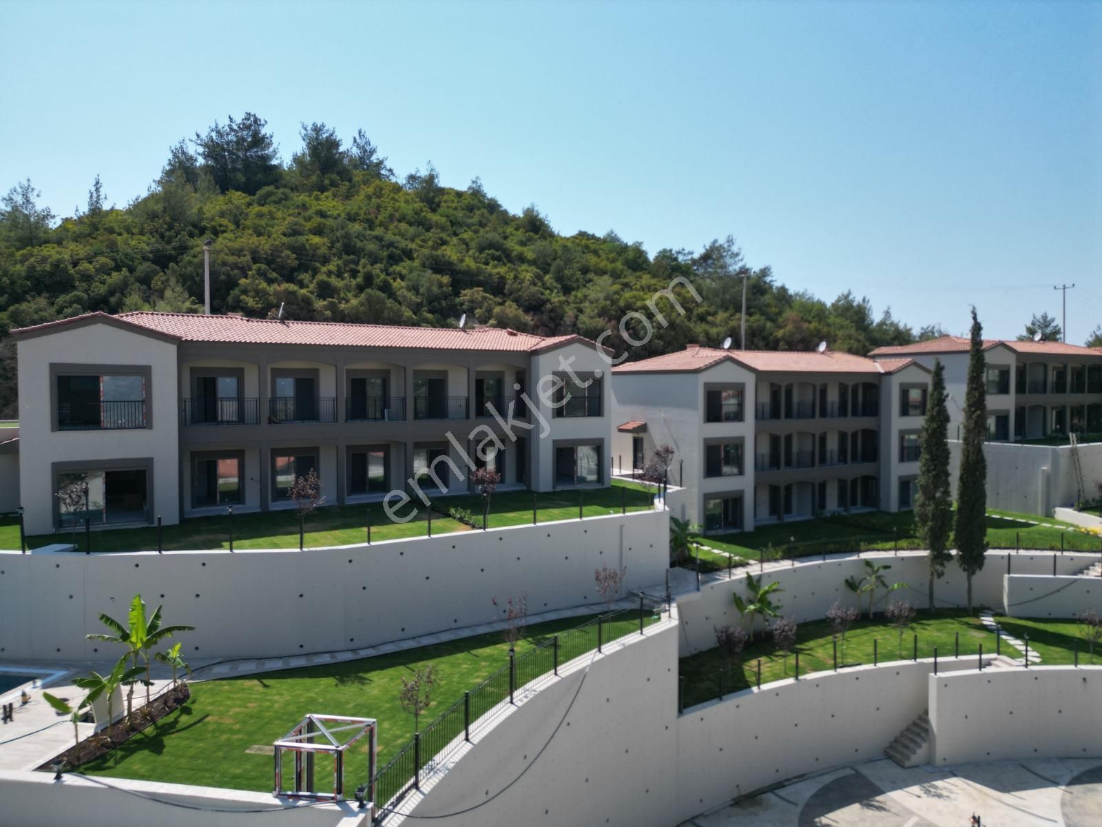 Söke’de Oturuma Ha Zır Satılık Havuzlu 2+1 Daire - Görsel 35