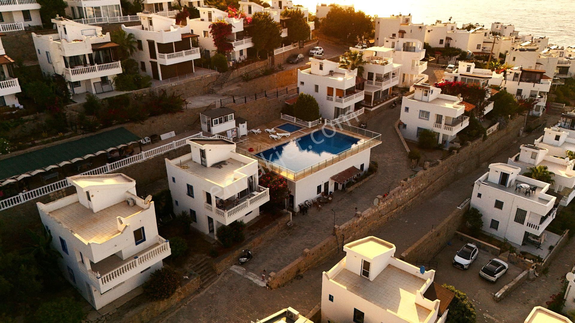 Bodrum Yalıkavakta Deniz Manzaralı Kiralık Dubleks Villa - Görsel 23