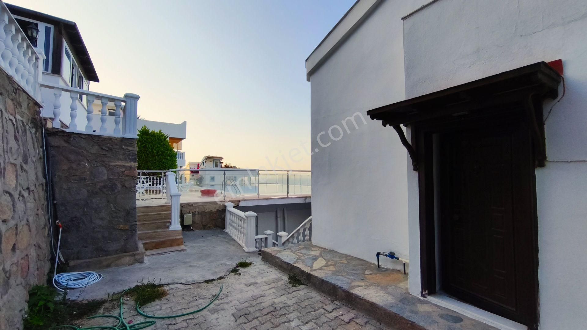 Bodrum Yalıkavakta Deniz Manzaralı Kiralık Dubleks Villa - Görsel 6