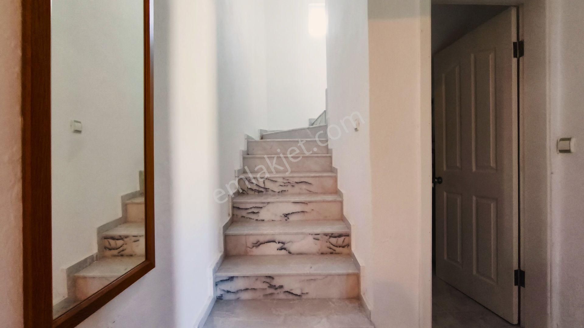 Bodrum Yalıkavakta Deniz Manzaralı Kiralık Dubleks Villa - Görsel 14