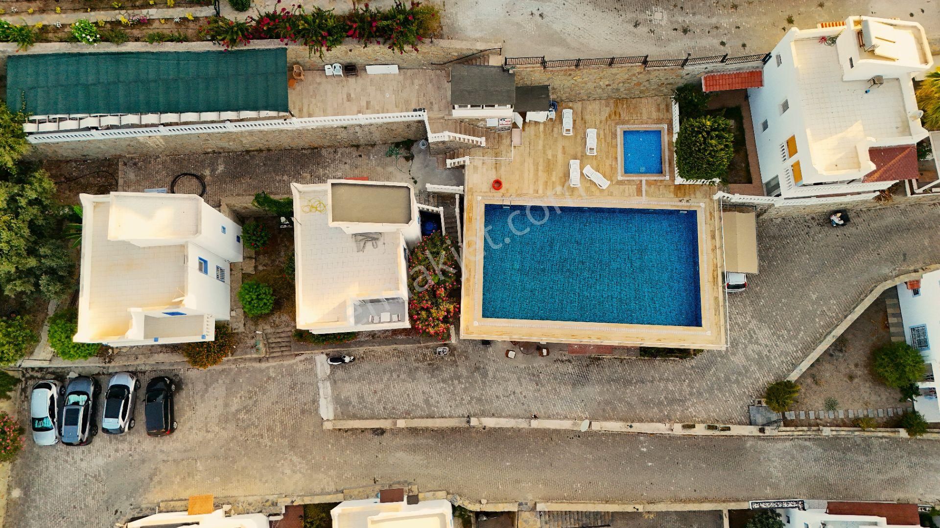 Bodrum Yalıkavakta Deniz Manzaralı Kiralık Dubleks Villa - Görsel 24