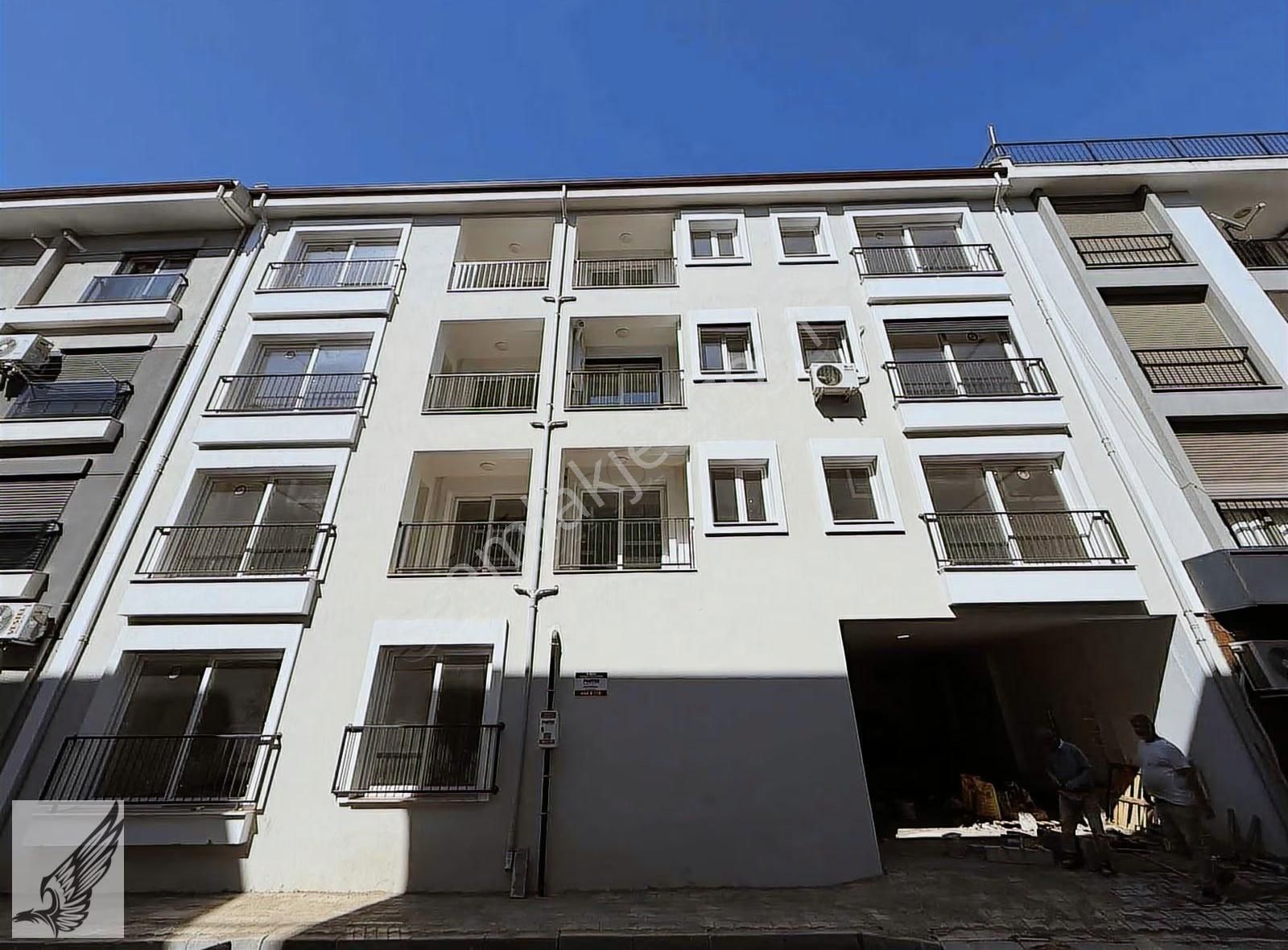 Pazar Yerine Yakın Ön Cephe Tüm Cephesi Açık 2+1 Daire - Görsel 14