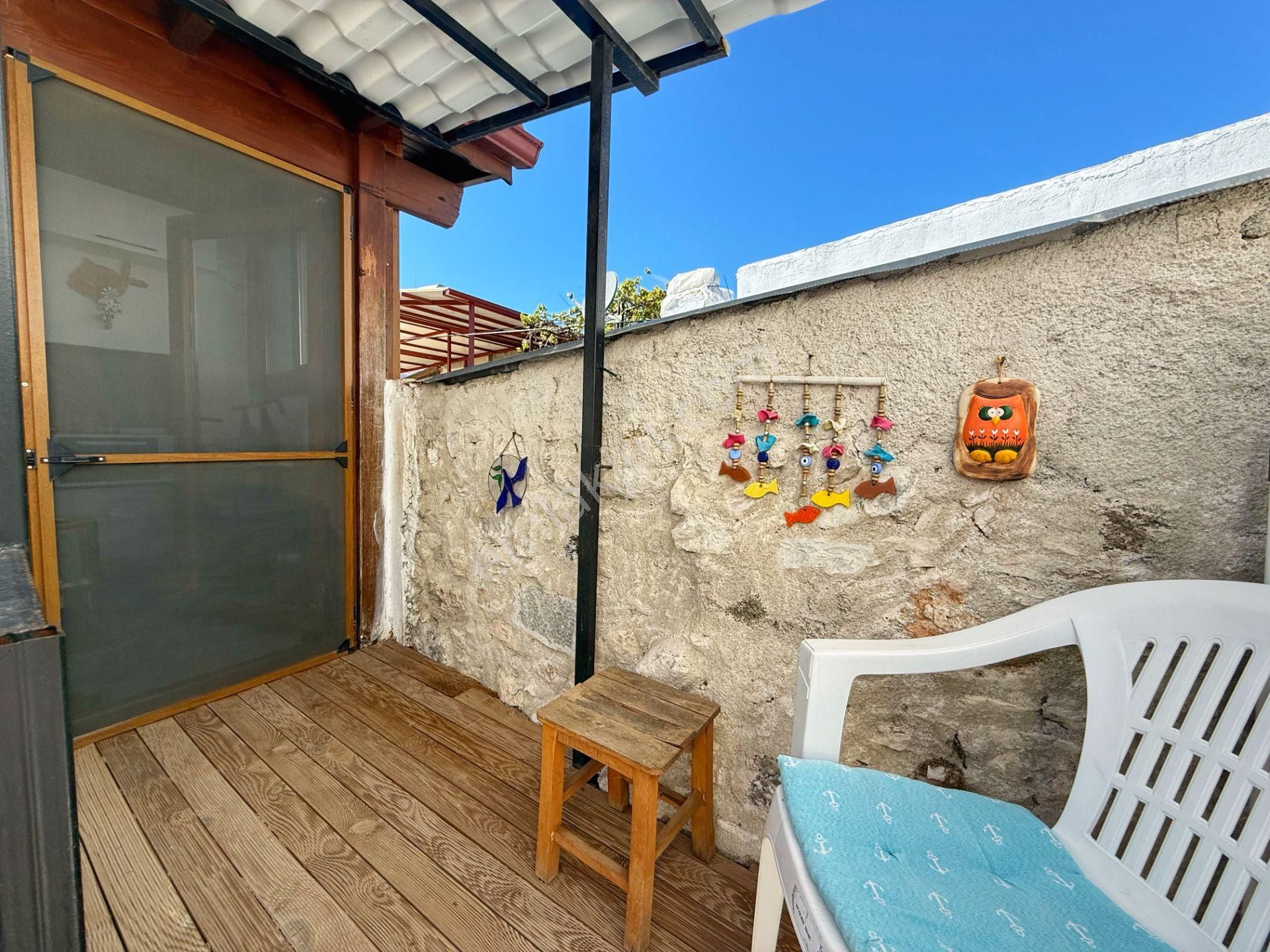 Yazı Köy’de Avlulu Otantik 1+1 Taş Ev - Kısa Süreli Kiralama Yatırımına Uygun - Görsel 20