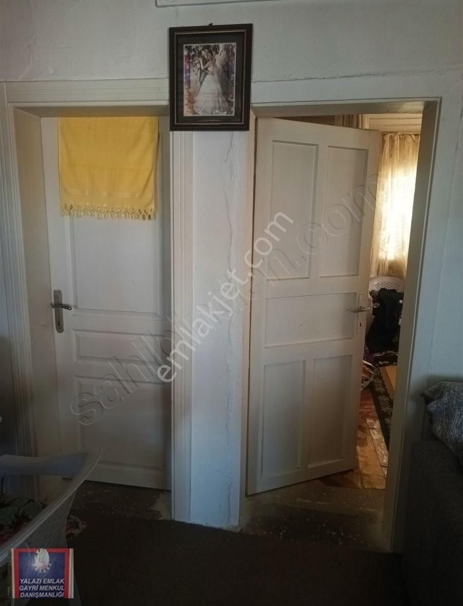 Edremit/çamcı Mah. 2+1 Odalı/avlu Ve Balkon Müstakil Ev Satılık - Görsel 4