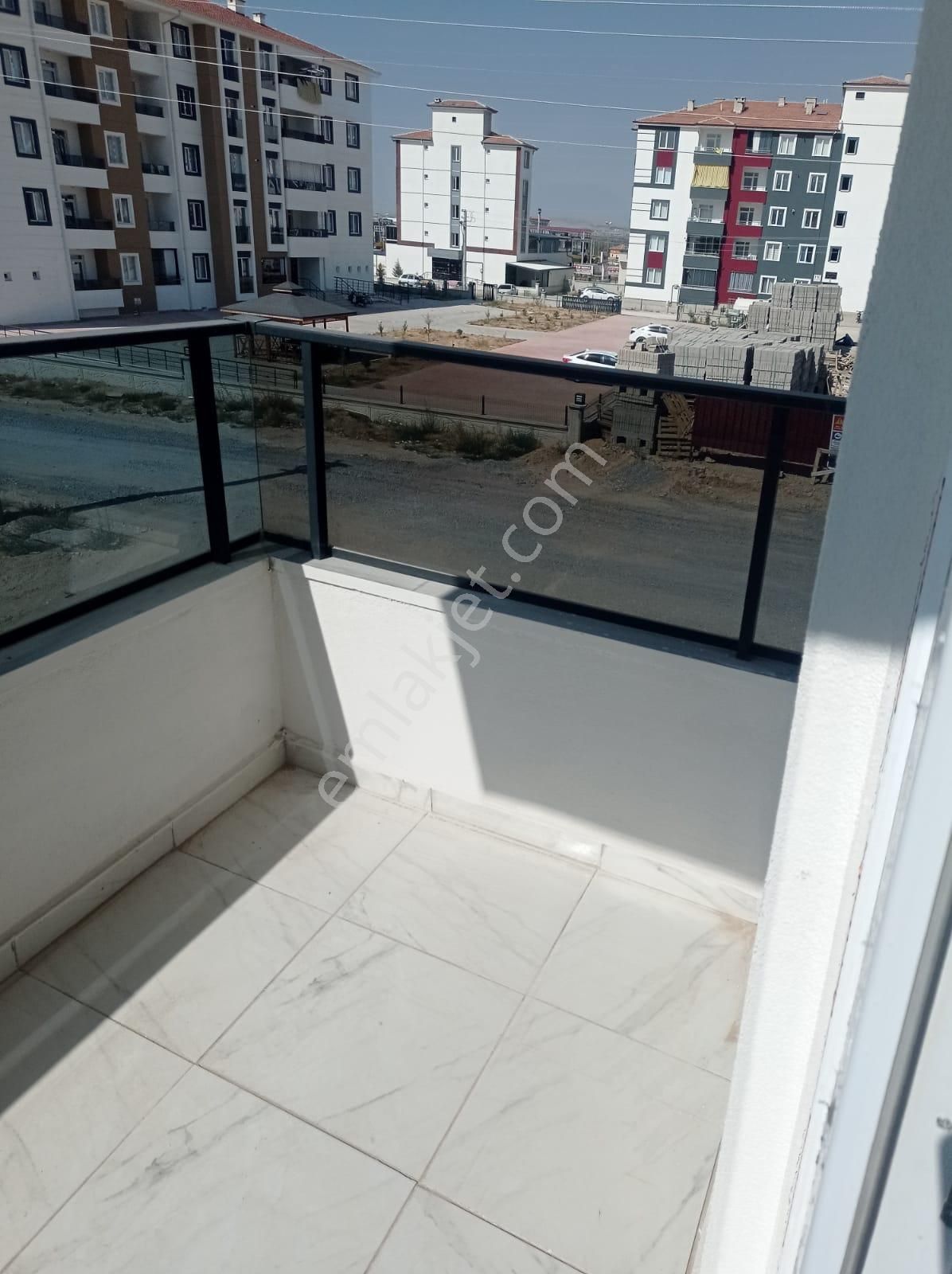 Toros Mah.hastane Ye Çok Yakın A Blokta Kat 1 D.6 Da Sıfır Eşyalı 1+1 - Görsel 14