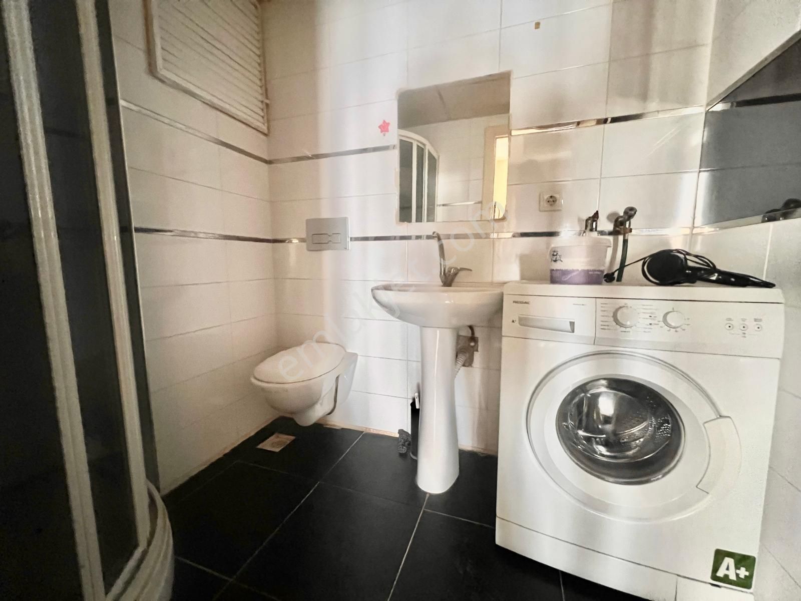 Ender Uysal Gayrimenkulden Sırakapılar Mahallesin De 1+1 Satılık Balkonlu Arakat Apart.. - Görsel 16