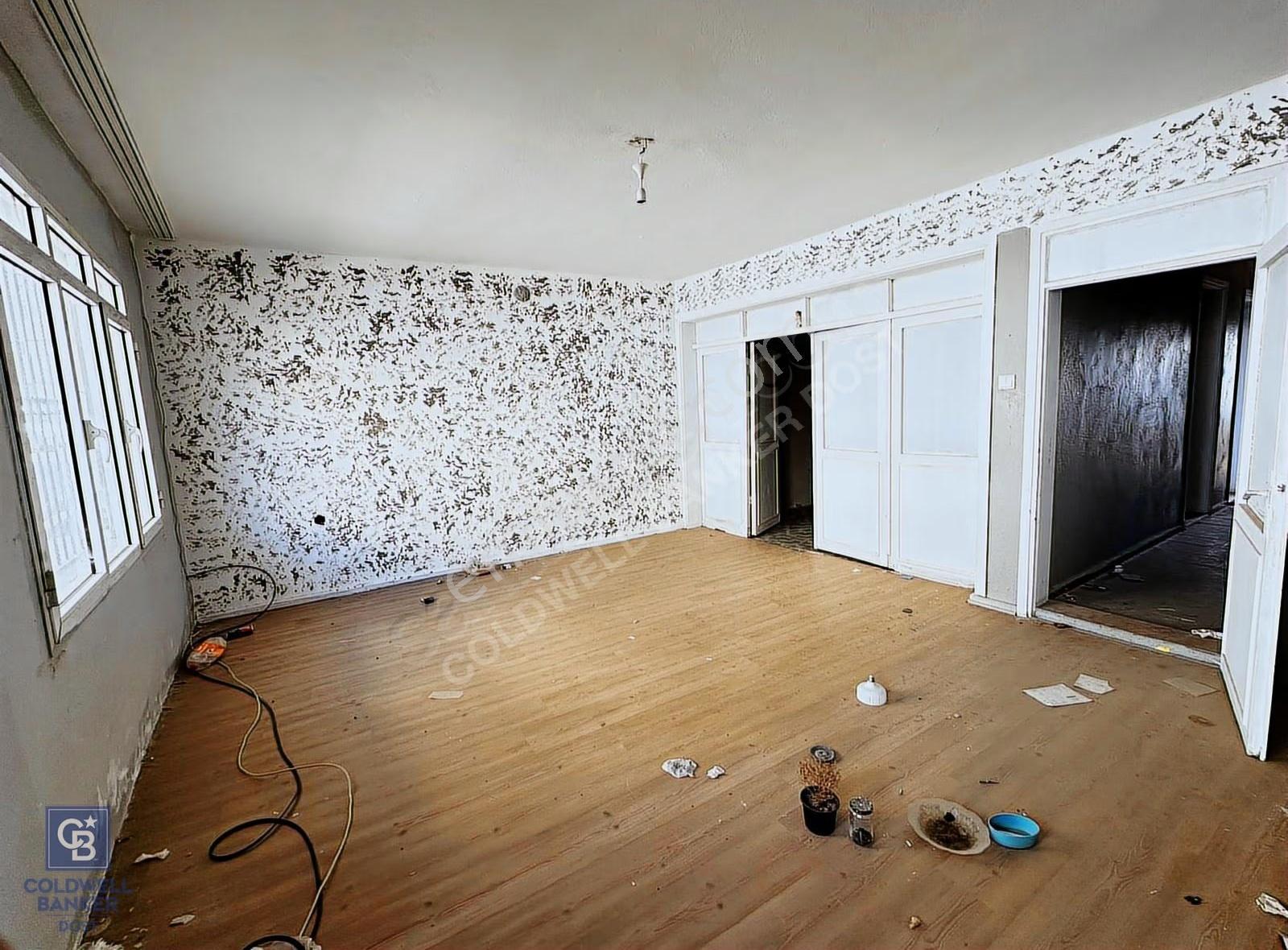 Karabağlar Bozyaka Merkezde 159 M² Arsa Üzerinde Müstakil Ev