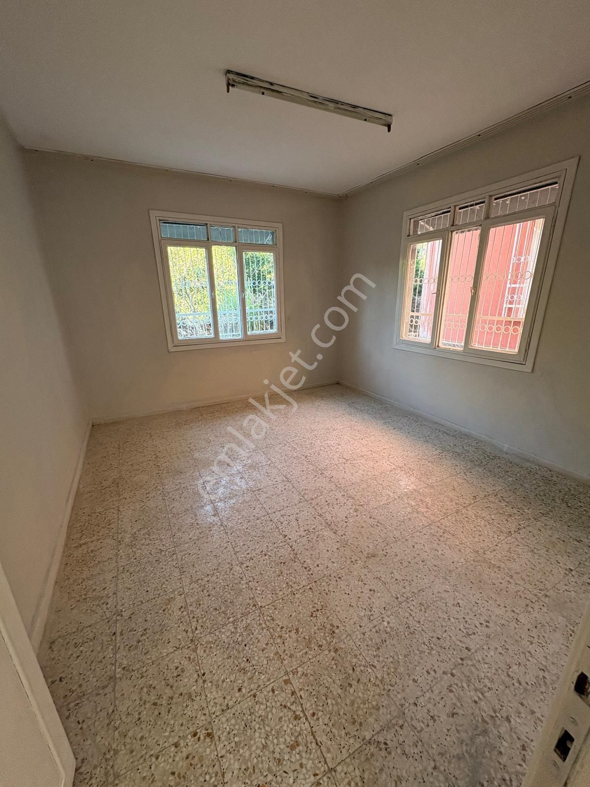 Barış Mahallesi’nde 107 Mt2 Arsa İçerisinde 100 Mt2 Oturumlu Müstakil Ev - Görsel 15