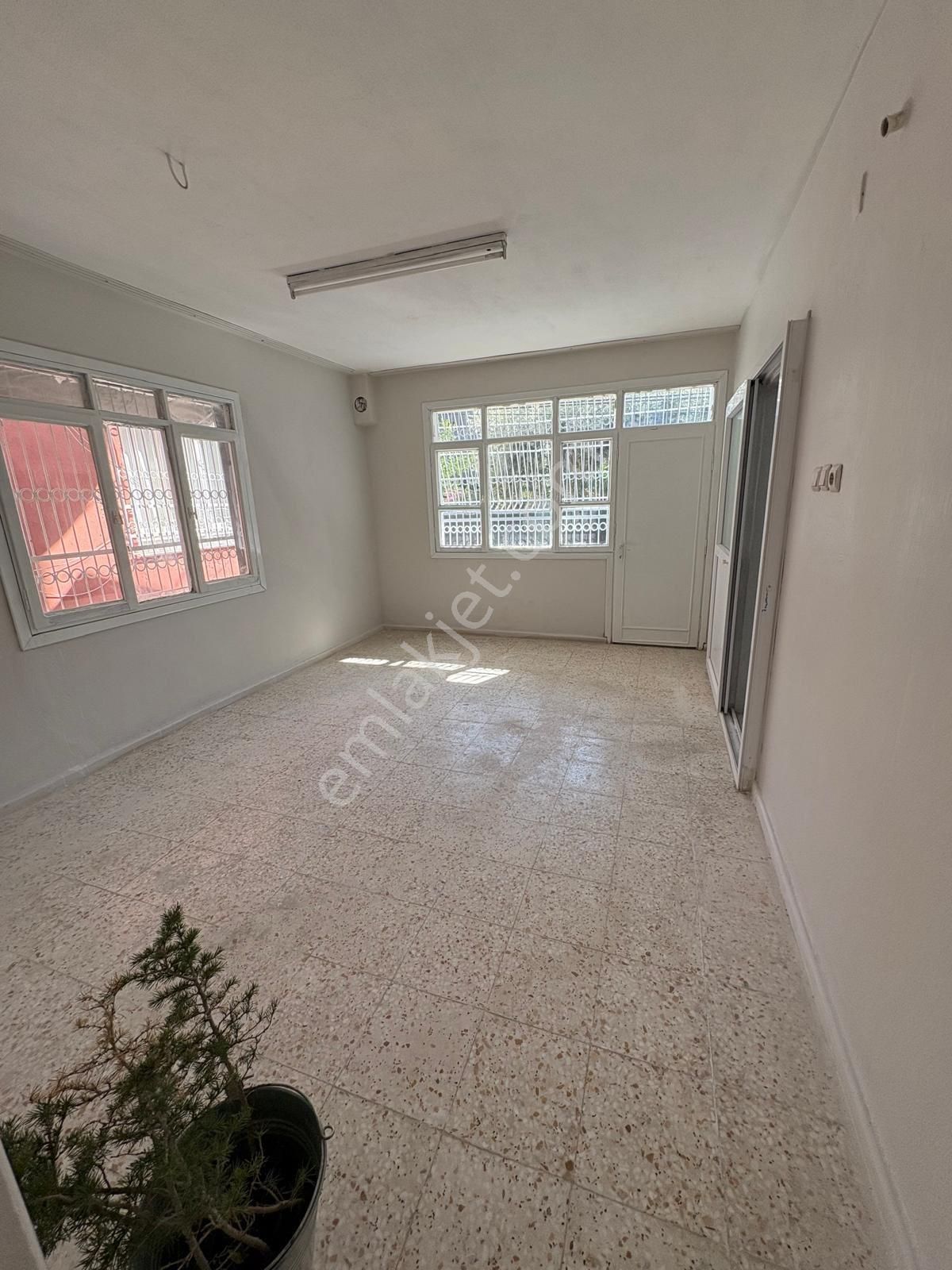 Barış Mahallesi’nde 107 Mt2 Arsa İçerisinde 100 Mt2 Oturumlu Müstakil Ev - Görsel 3