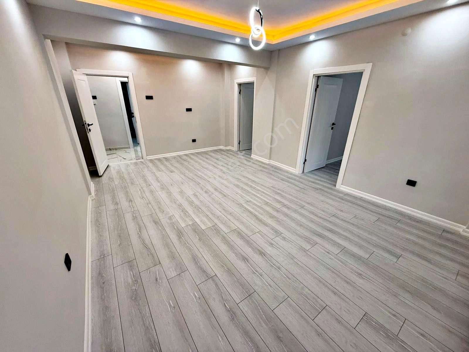 Tepebaşı Mah Lüx Yapılı Merkezi Bölge'de Caddeye Yakın 3+1 Daire - Görsel 13