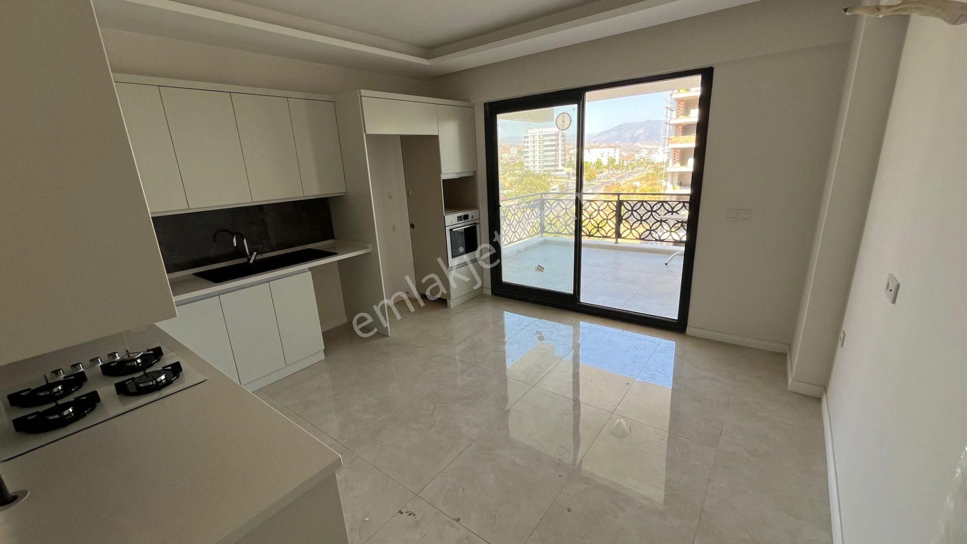 Zafer De Köşe Konumda 3+1 Manzaralı Otoparklı Sıfır Lüx Daire - Görsel 17