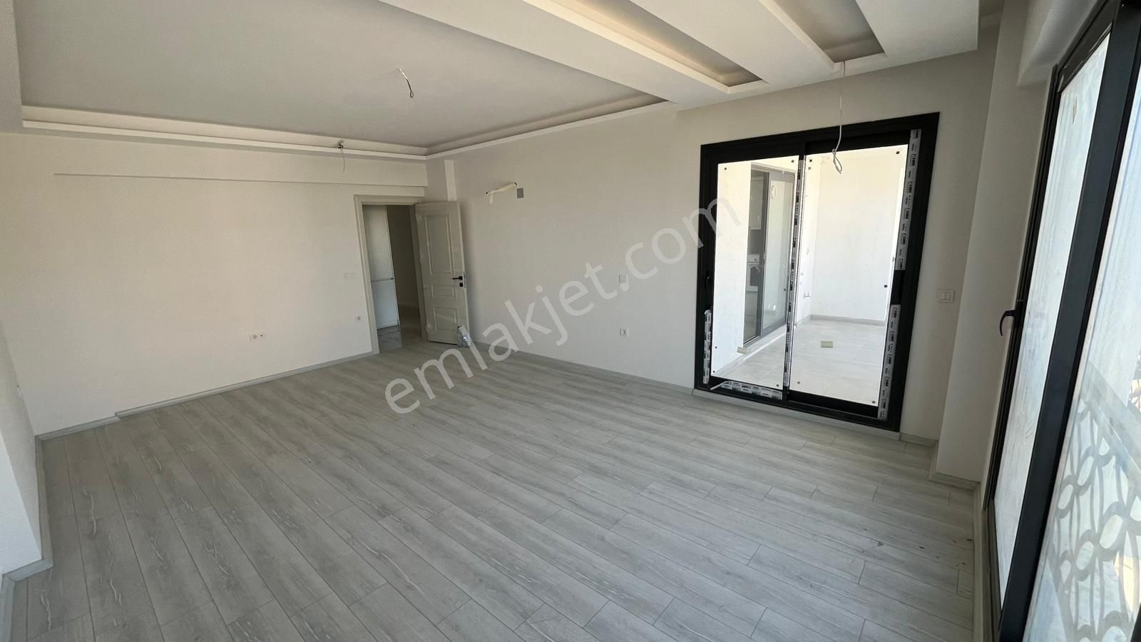 Zafer De Köşe Konumda 3+1 Manzaralı Otoparklı Sıfır Lüx Daire - Görsel 12