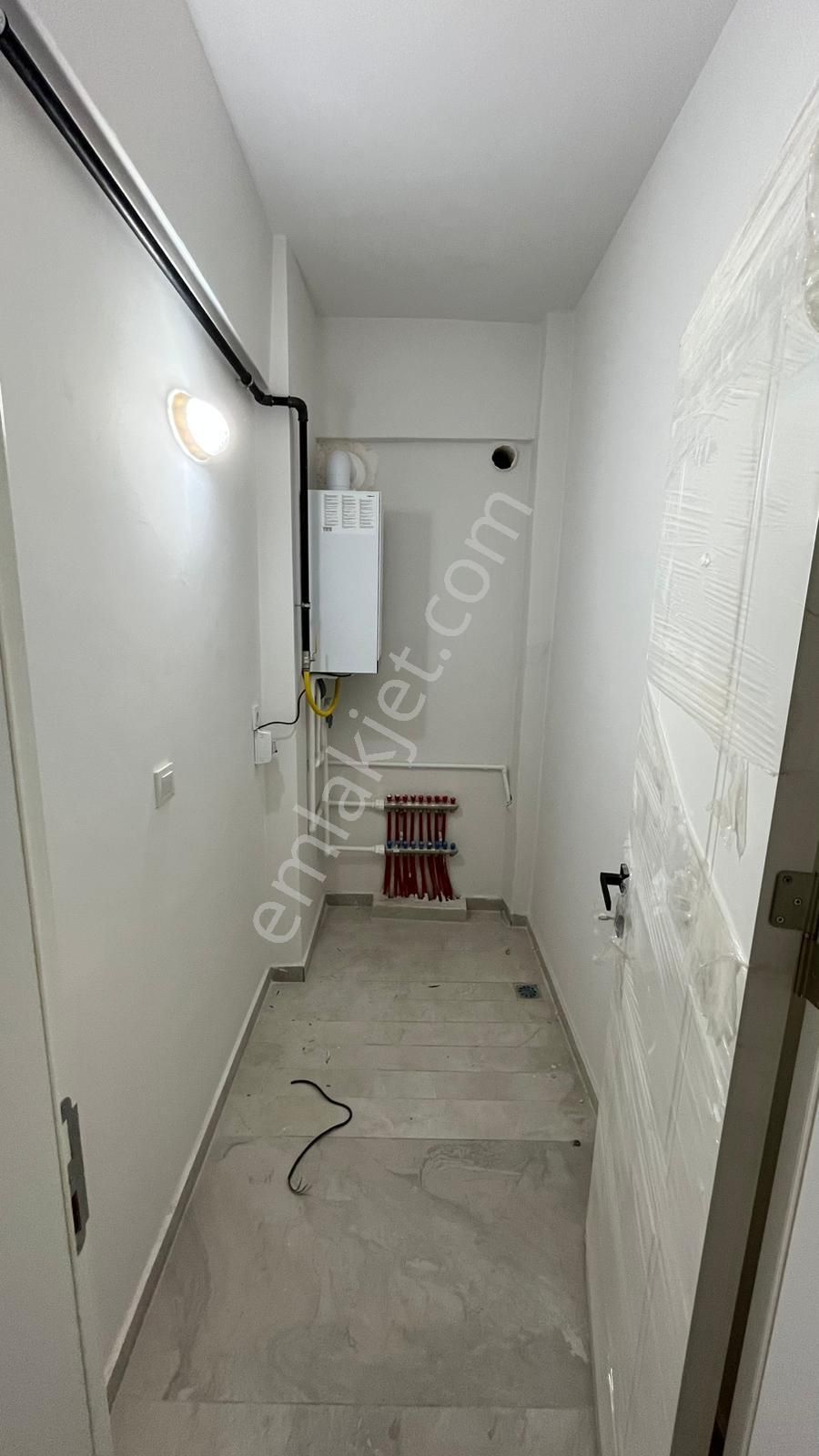 Zafer De Köşe Konumda 3+1 Manzaralı Otoparklı Sıfır Lüx Daire - Görsel 15