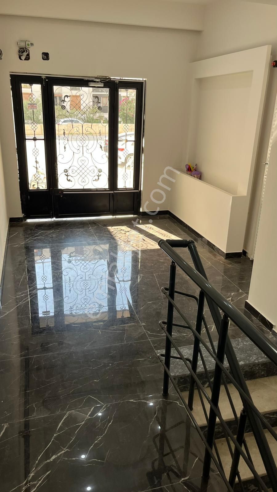 Zafer De Köşe Konumda 3+1 Manzaralı Otoparklı Sıfır Lüx Daire - Görsel 5