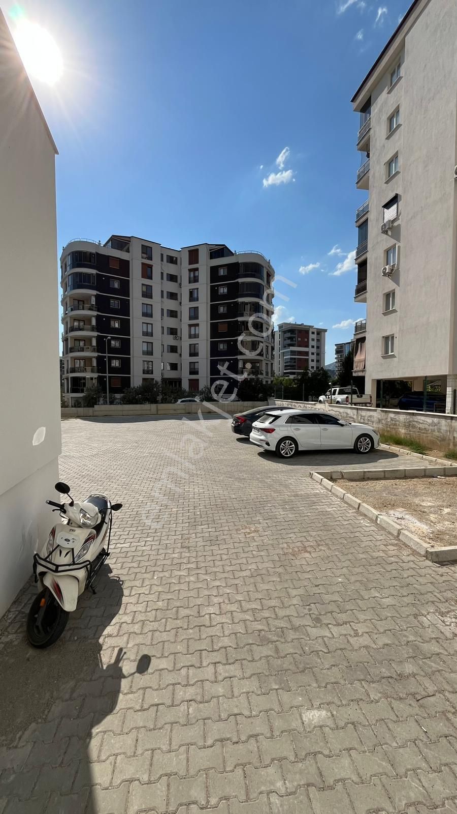 Zafer De Köşe Konumda 3+1 Manzaralı Otoparklı Sıfır Lüx Daire - Görsel 3