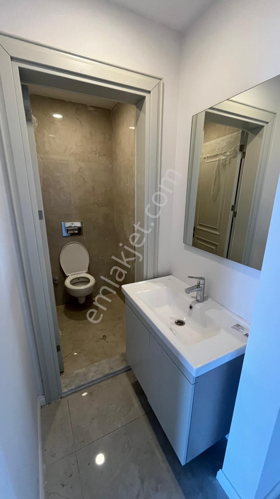 Zafer De Köşe Konumda 3+1 Manzaralı Otoparklı Sıfır Lüx Daire - Görsel 25