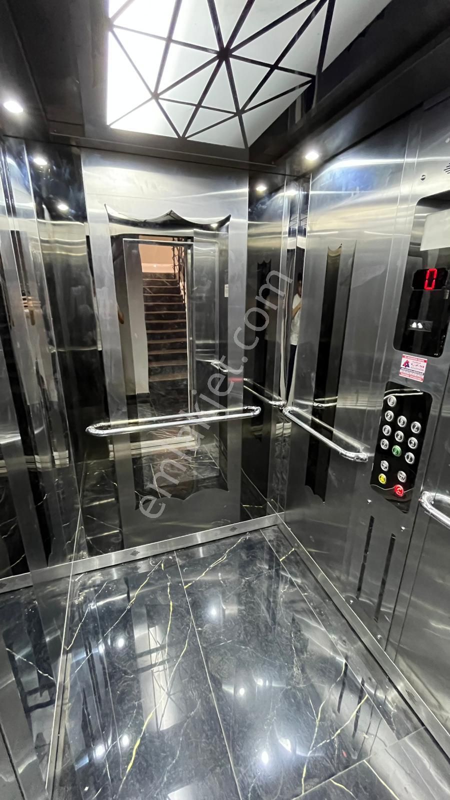 Zafer De Köşe Konumda 3+1 Manzaralı Otoparklı Sıfır Lüx Daire - Görsel 6