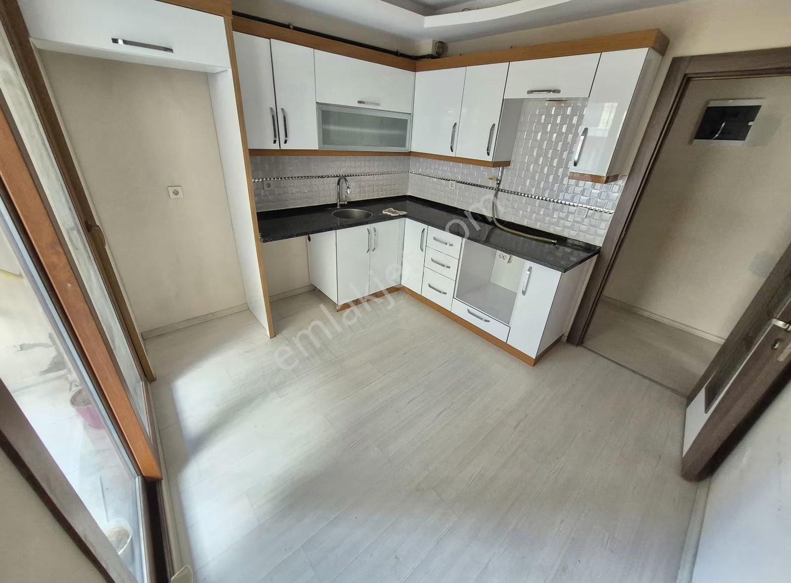 Buca Kozağaçmeydan Yakını 2+1 Kapalı Mutfak Satılık Daire