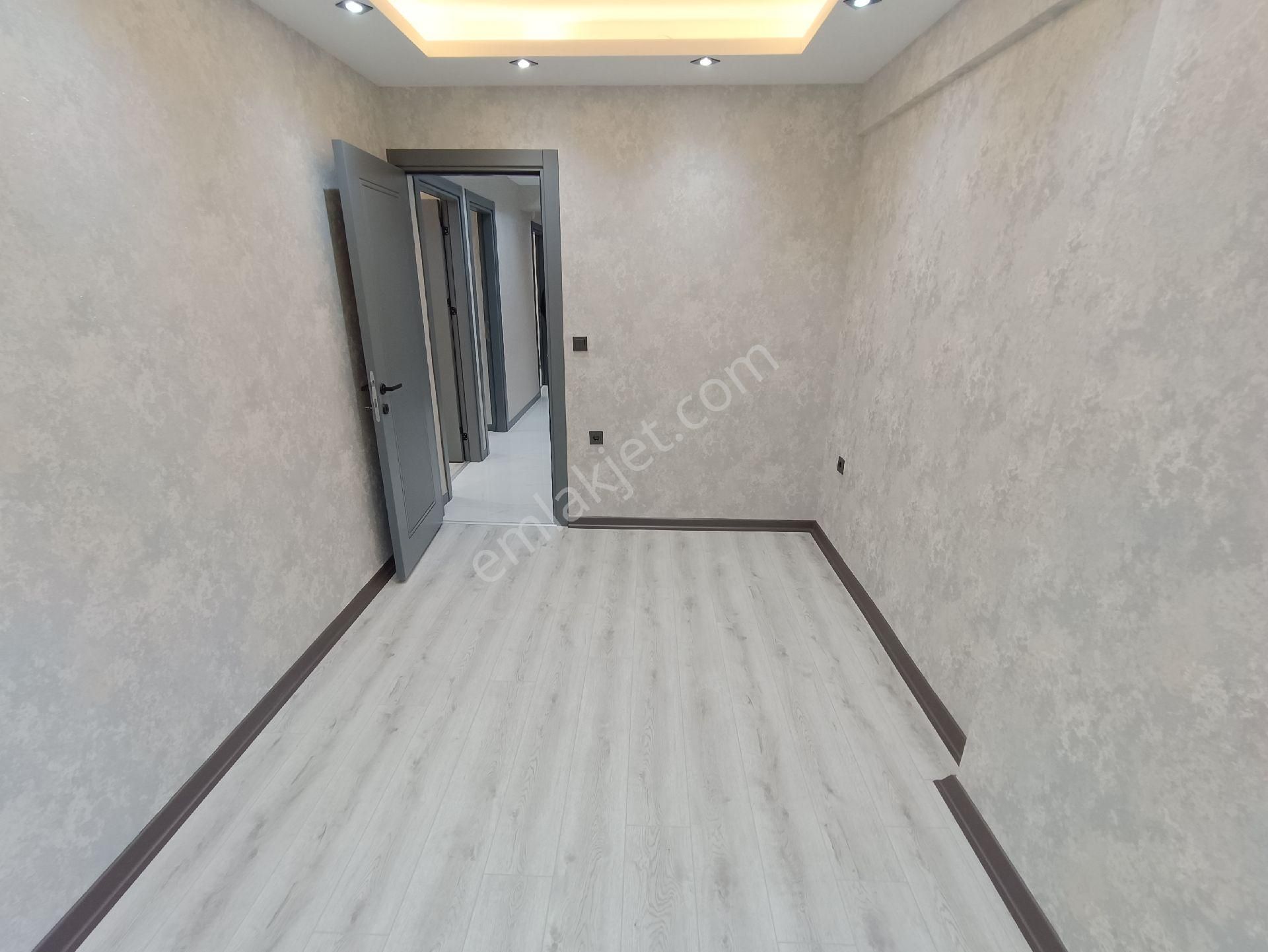 Haluk Varlı Parkı Yakını 3+1 Site İçerisinde Bakımlı Daire - Görsel 19