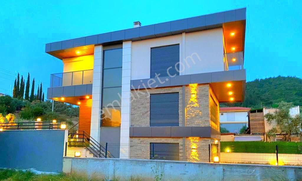 Davutlarda Özel Havuzlu Asansörlü Tek Müstakil 4+1 Bahçeli Villa - Görsel 8