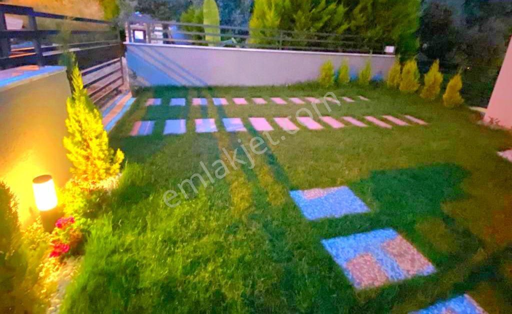 Davutlarda Özel Havuzlu Asansörlü Tek Müstakil 4+1 Bahçeli Villa - Görsel 4