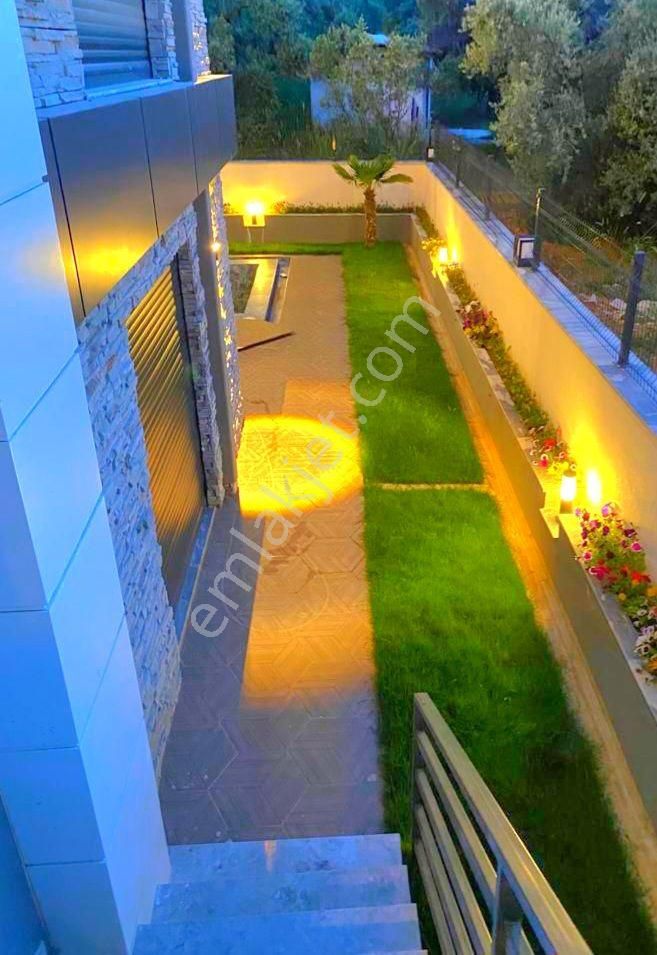 Davutlarda Özel Havuzlu Asansörlü Tek Müstakil 4+1 Bahçeli Villa - Görsel 7