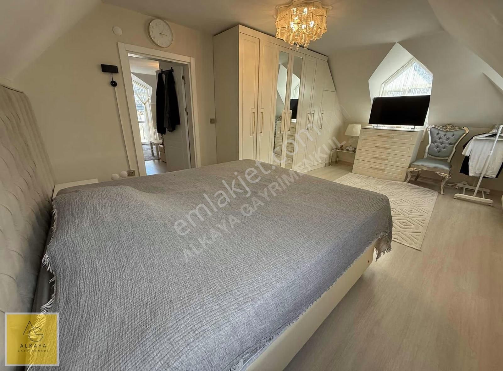 Alkaya'dan Suadiye'de Satılık 3+2 Dubleks Daire Full Yenilenmiş - Görsel 6