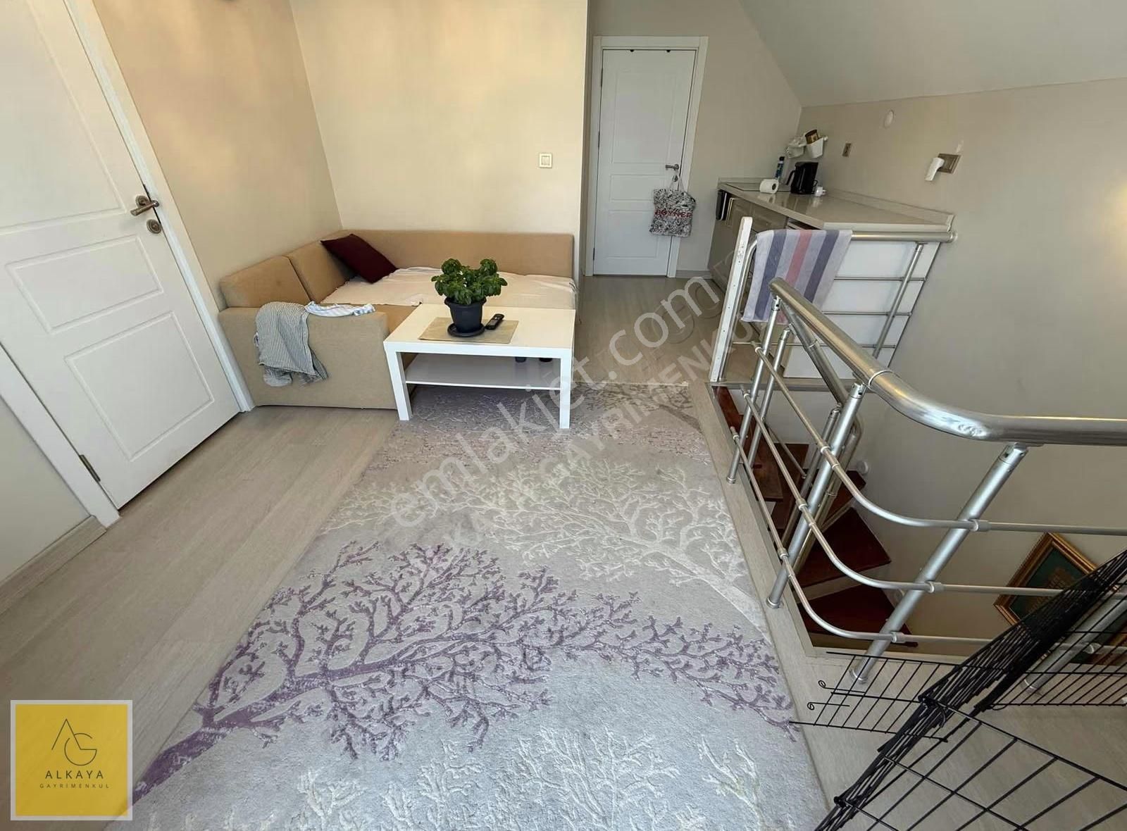 Alkaya'dan Suadiye'de Satılık 3+2 Dubleks Daire Full Yenilenmiş - Görsel 2