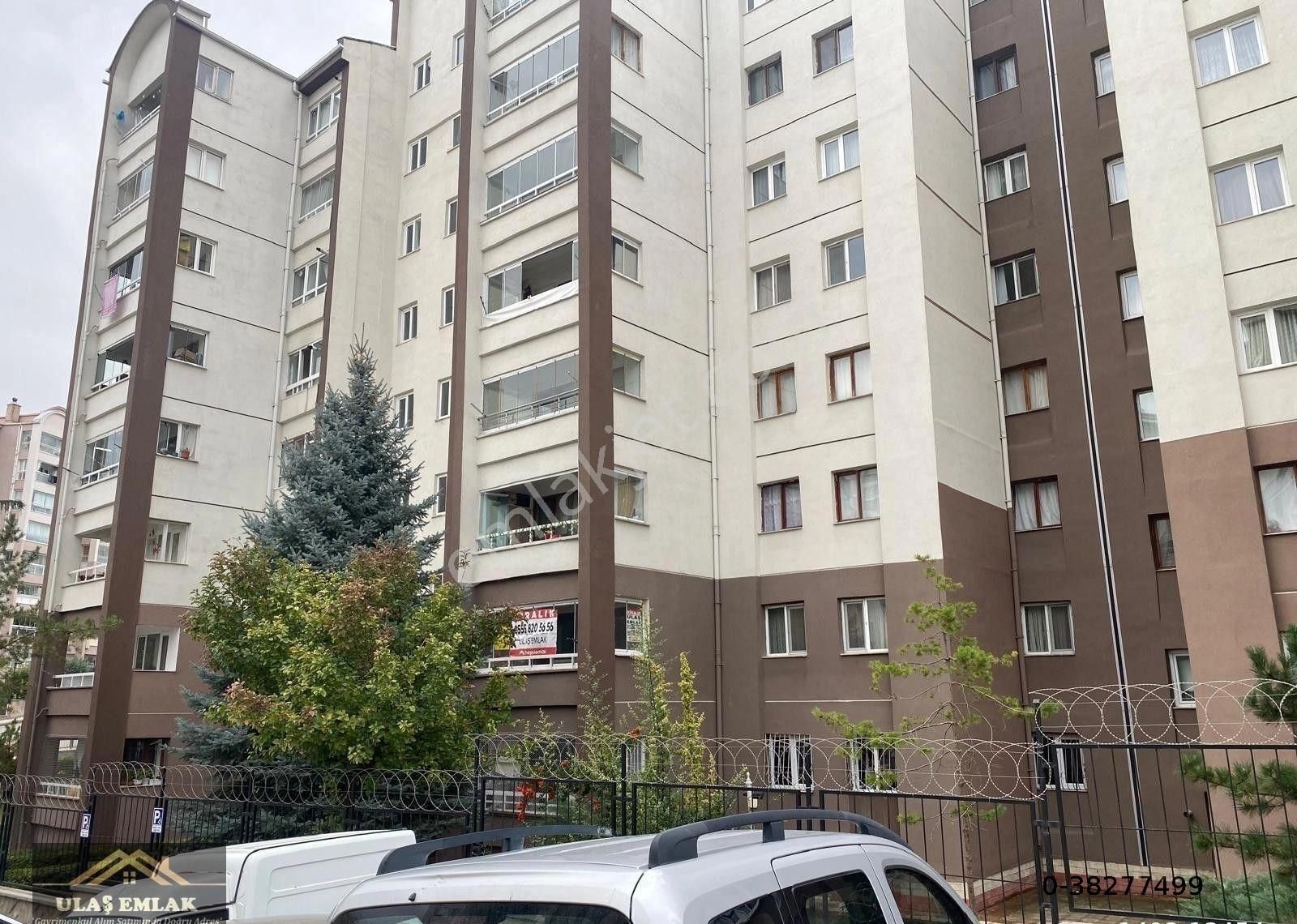 Ulaş Emlak Elvankent Meerkezde Ulaşım Sıkıntısı Olmayan Site İçi Şahane Daire - Görsel 12