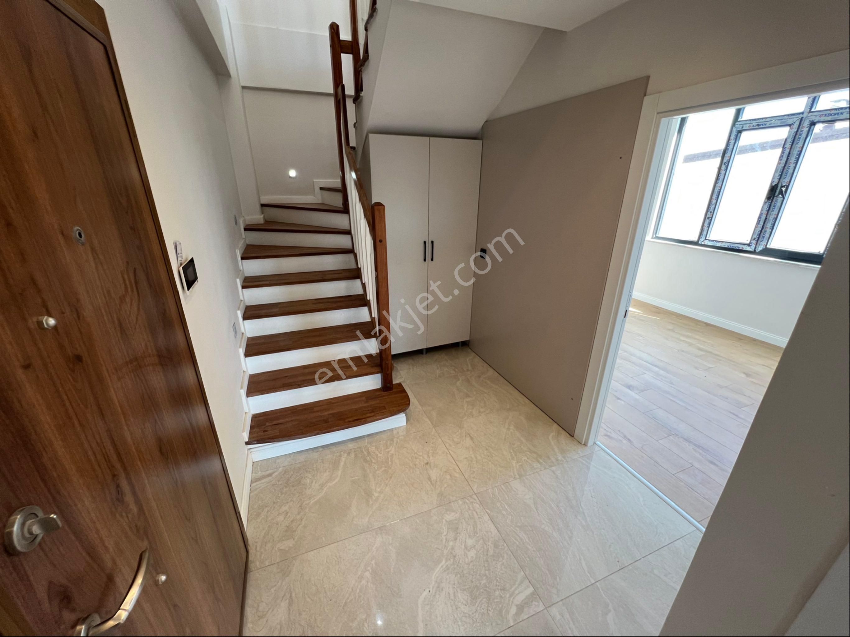 Vizyon Emlak'tan Bağlarbaşı Mahallesinde Full Deniz Manzaralı Sıfır Lüx 4+1 Dublex - Görsel 17