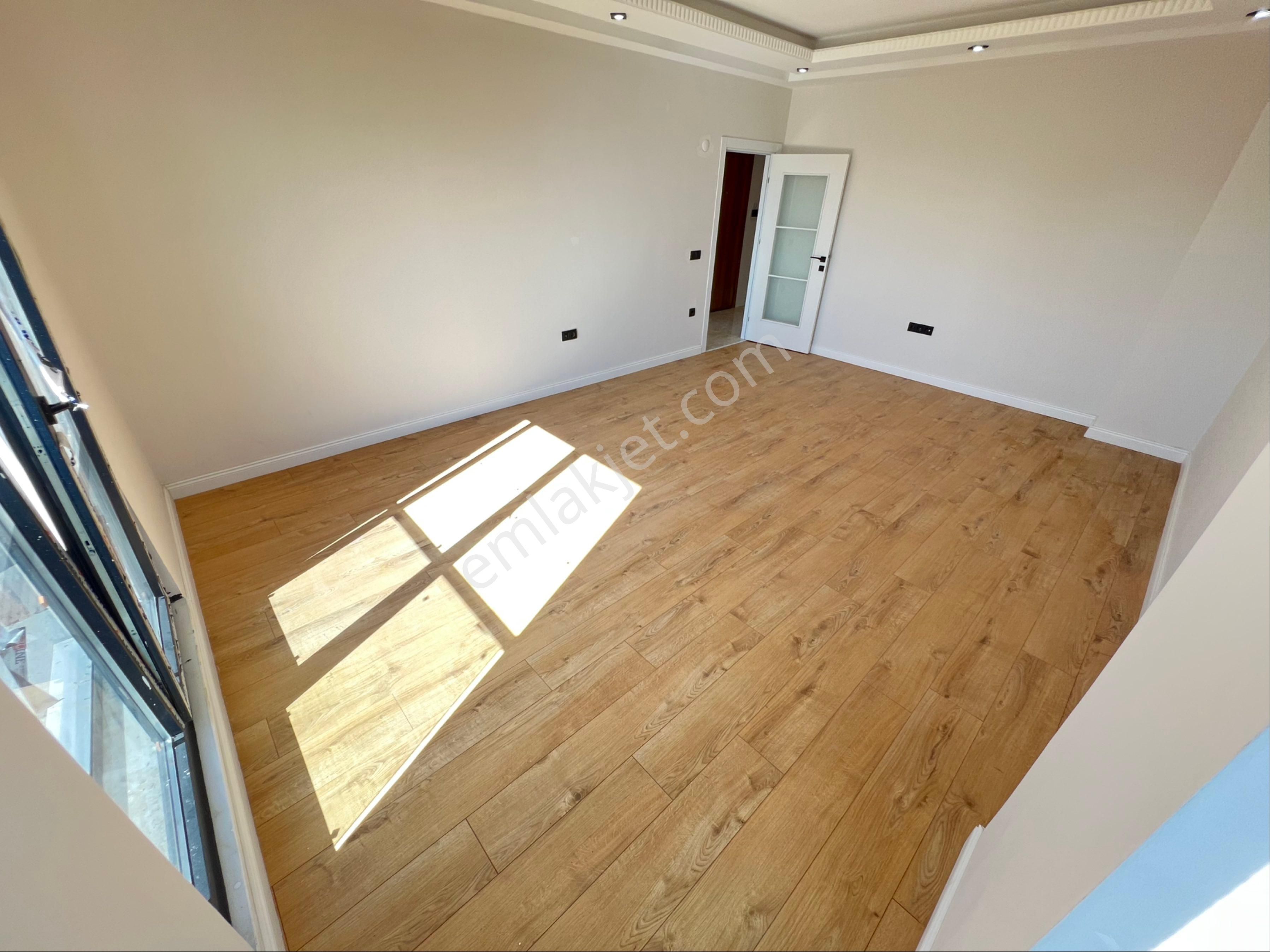 Vizyon Emlak'tan Bağlarbaşı Mahallesinde Full Deniz Manzaralı Sıfır Lüx 4+1 Dublex - Görsel 3