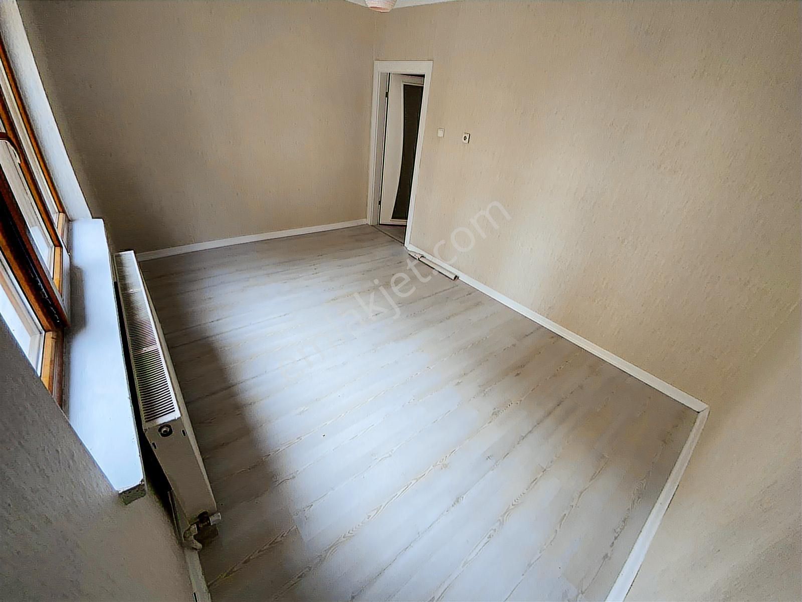 Tandoğan Cad Üzerinde 3+1 Kat Konumunda Altında Daire Var - Görsel 7