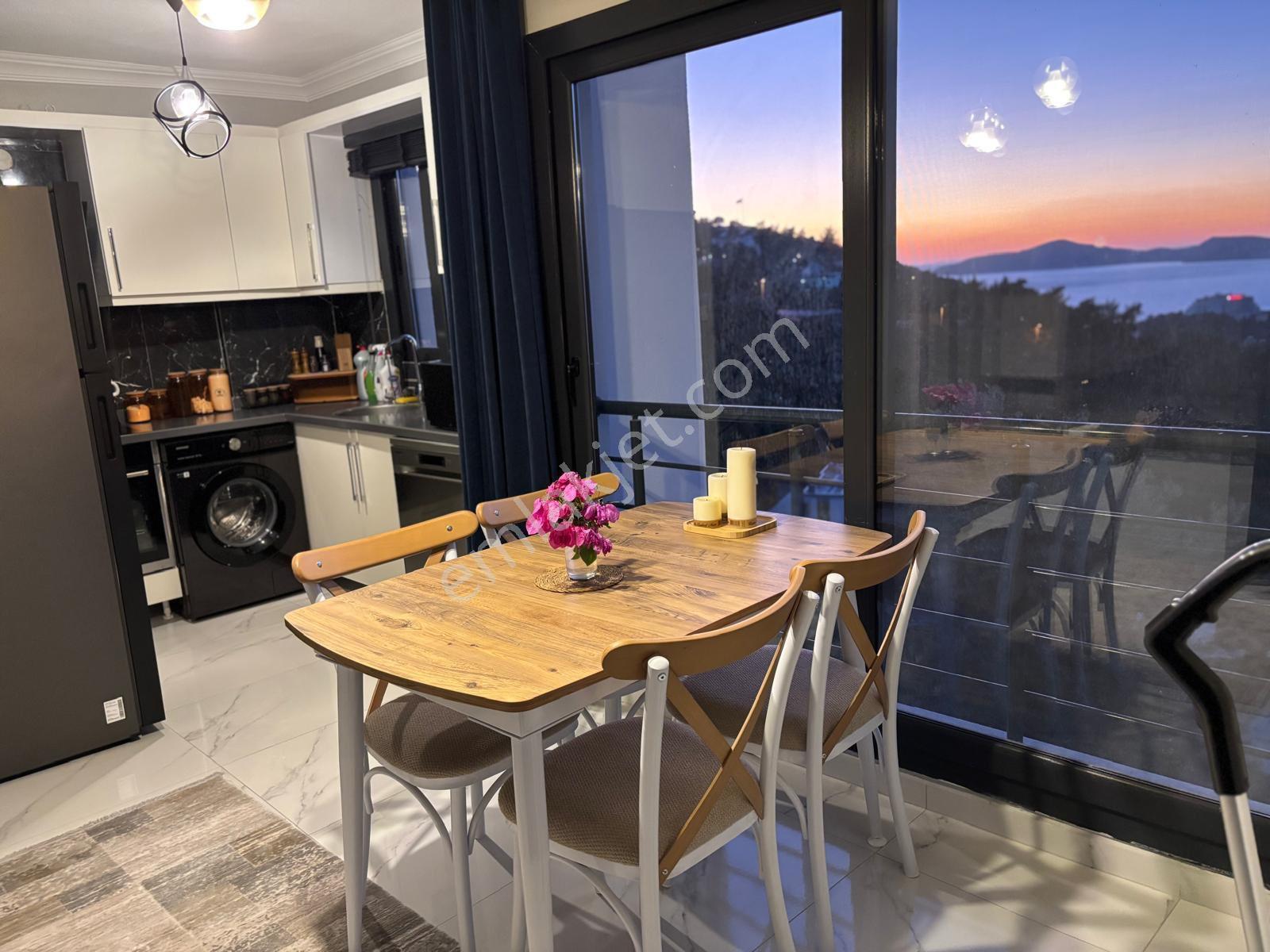 Güllük'te Bakımlı Panoramik Deniz Manzaralı Eşyalı Satılık Müstakil Ev - Görsel 26
